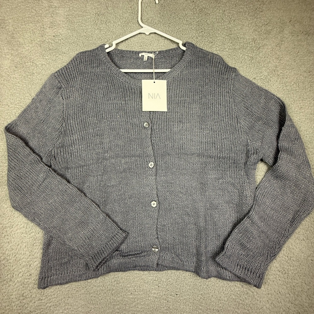 Nia Women's‎ L/XL Gray Button Front Knit Cardigan Sweater Cozy Casual Layer